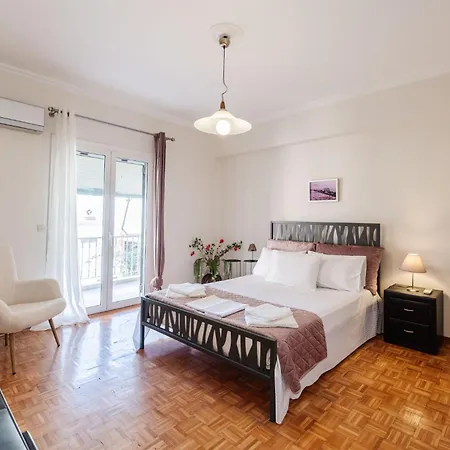 Apartment Old Town Finikas Corfu (city)